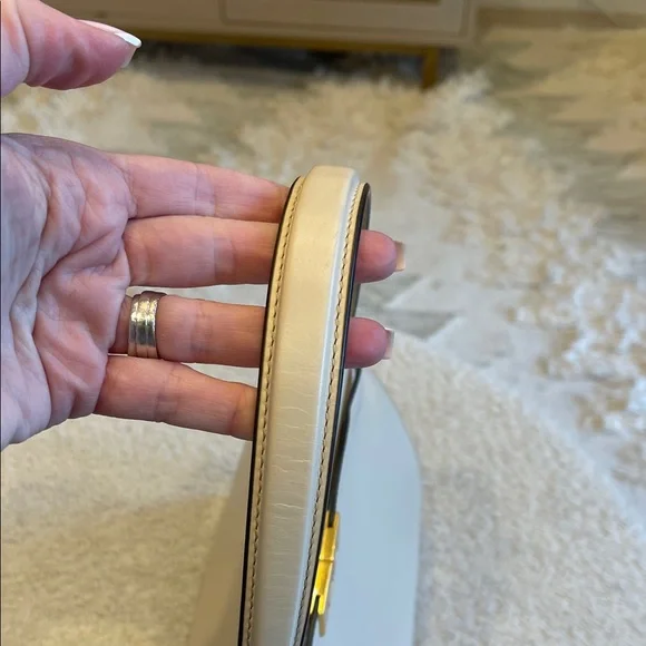 Elegant Tory Burch Lee Radziwill Cream Handbag - Picture 5 of 9